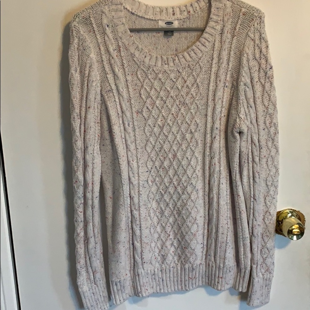 Cream pullover
